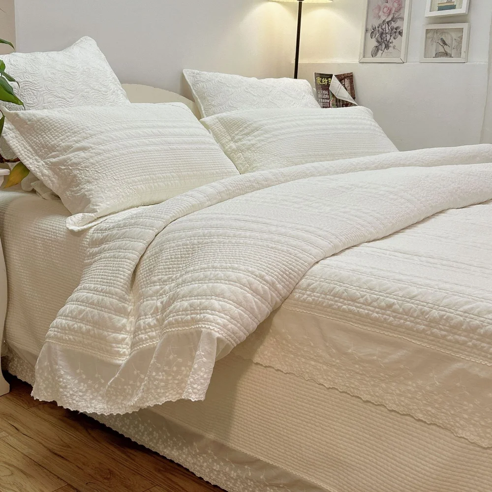Set Copriletto Trapuntato di L - Embroidery Bali recensione e prezzo